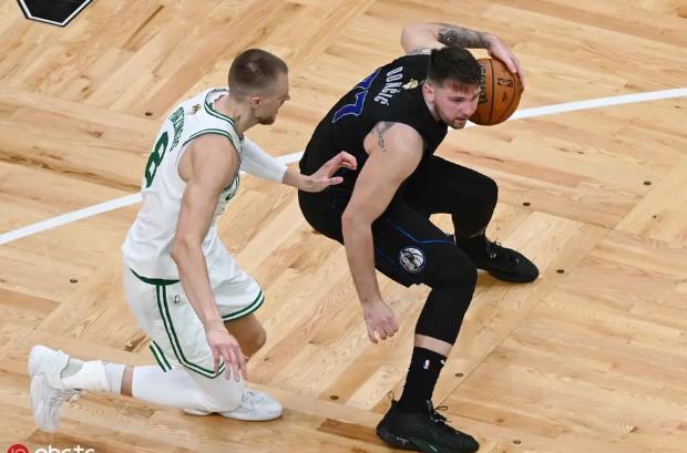 赛前波士顿凯尔特人临场应变：NBA总决赛节点到来，悬念犹存，赛季目标并未改变的简单介绍